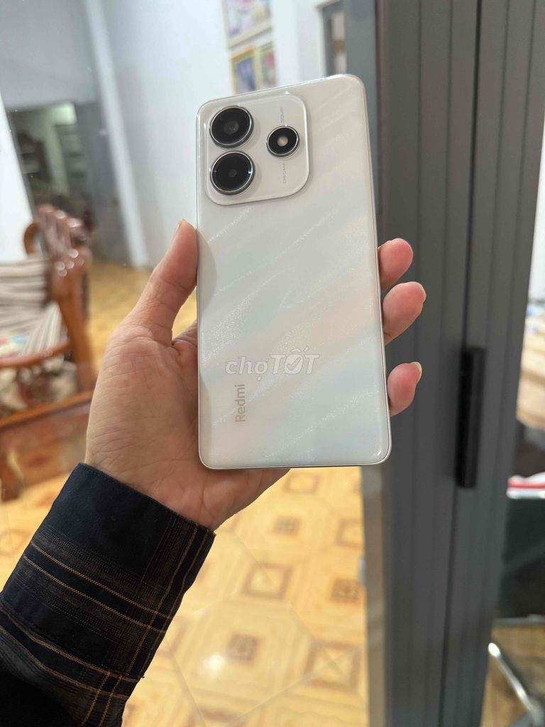 Xiaomi Redmi Note 14 5G Ram8/128GB Trắng 98%. Mua bán Điện thoại tại Thành phố Buôn Ma Thuột Đắk Lắk được đăng bởi Nguyễn Tâm hình 1