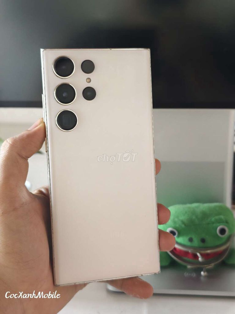 Samsung S23 Ultra 512GB Trắng, màn ám siêu nhẹ. Mua bán Điện thoại tại Quận Liên Chiểu Đà Nẵng được đăng bởi Minh Hiệp CócXanhMobile hình 1