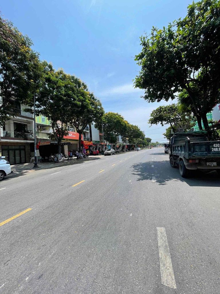 Large 4-bedroom house on Trịnh Đình Thảo street — photo 11