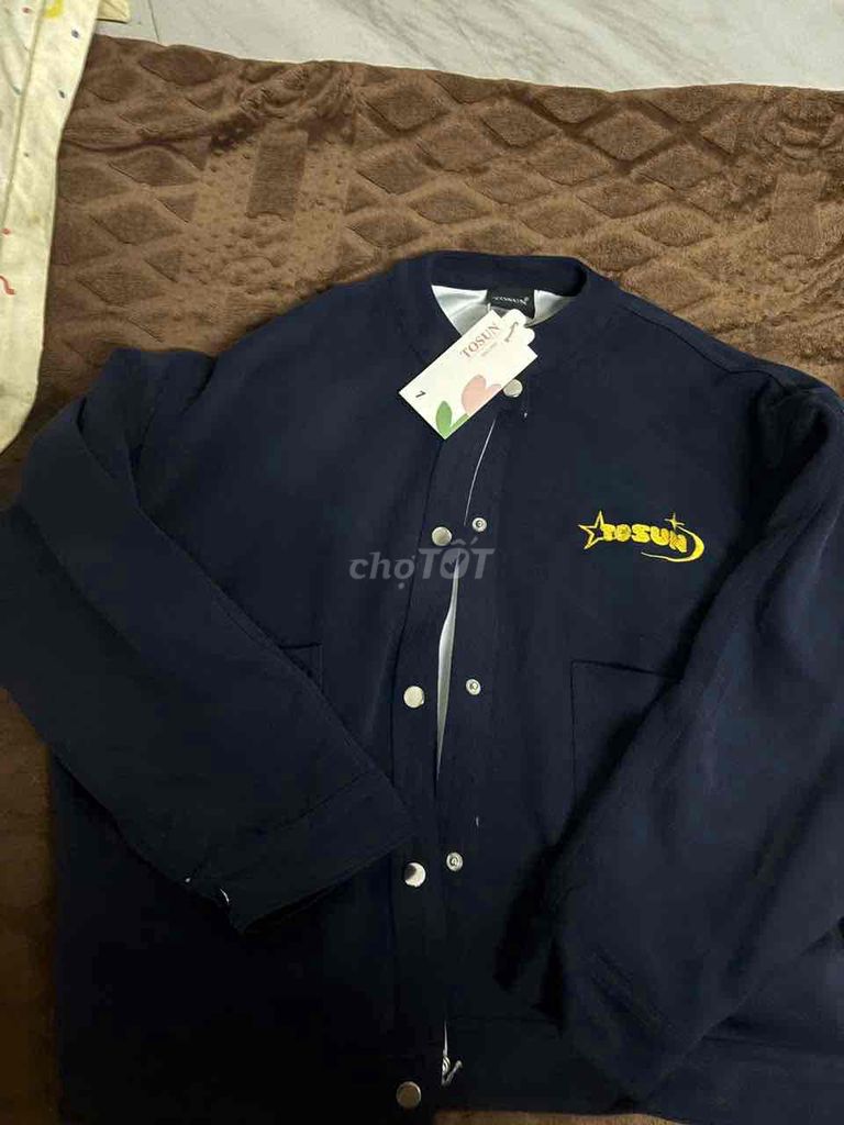 Áo khoác TOSUN Unisex Mới. Mua bán Quần áo tại Quận Ngũ Hành Sơn Đà Nẵng được đăng bởi Thanh Yên hình 1