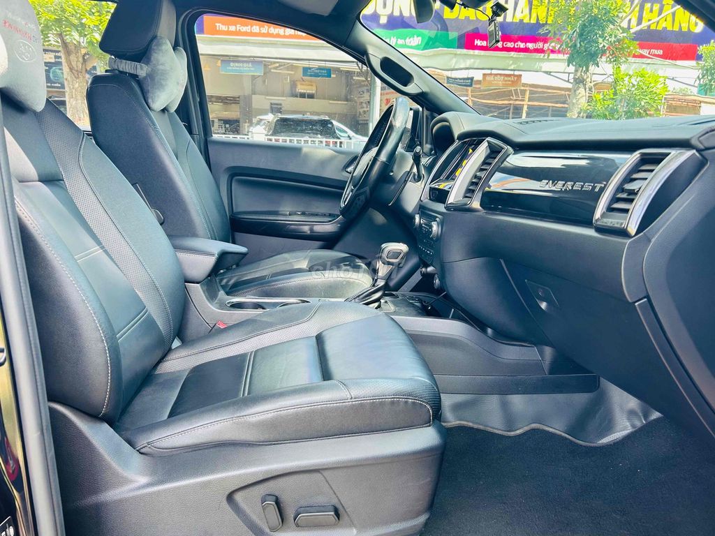 Ford Everest 2022 Titanium 2.0L AT 4x2 - 40000 km. Mua bán Ô tô tại Thành phố Buôn Ma Thuột Đắk Lắk được đăng bởi Hoài Chỉnh Ford hình 14
