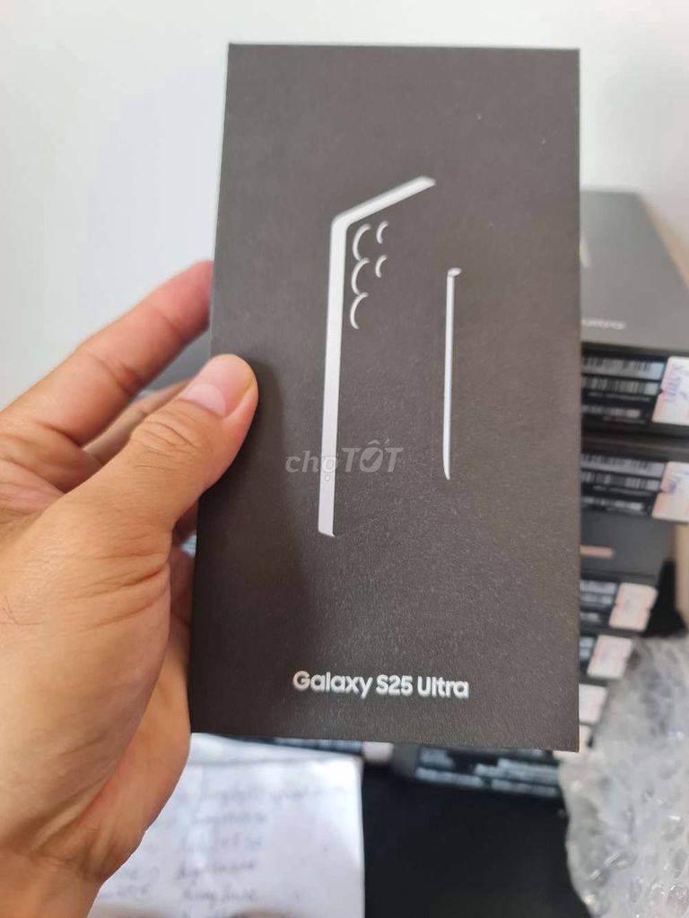 Samsung Galaxy S25 Ultra 12GB/512GB New BH 2 năm. Mua bán Điện thoại tại Quận Tân Bình Tp Hồ Chí Minh được đăng bởi Sơn hình 1
