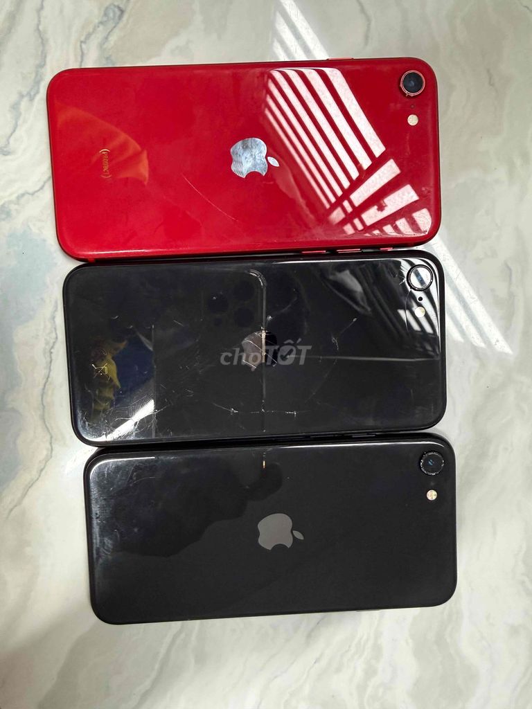 Apple iPhone SE 2020 64GB Đỏ, Đen Đã sử dụng. Mua bán Điện thoại tại Thành phố Long Xuyên An Giang được đăng bởi Cá Nhân hình 1