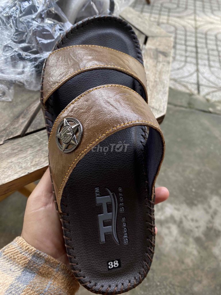 Dép Nam Da Bò Nâu Size 38. Mua bán Giày dép tại Huyện An Minh Kiên Giang được đăng bởi Trang Đồ Da  hình 1
