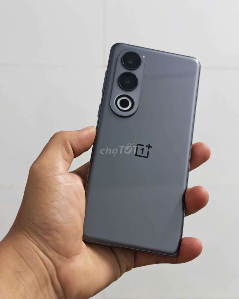 OnePlus Ace 3V Snapdragon 7+ Gen 3 12GB/256GB Xám. Mua bán Điện thoại tại Thành phố Bến Tre Bến Tre được đăng bởi Lê Trường hình 1