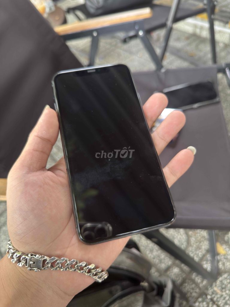 Apple iPhone 11 Pro Max 256GB Xanh rêu 98%. Mua bán Điện thoại tại Thành phố Thủ Dầu Một Bình Dương được đăng bởi Trường hình 1