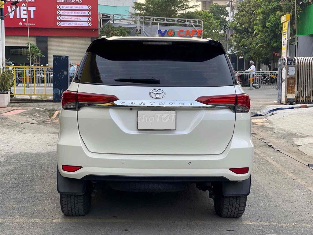 Toyota Fortuner 2019 2.4G AT chất xe đẹp. Mua bán Ô tô tại Quận Tân Phú Tp Hồ Chí Minh được đăng bởi Nguyễn Tân Xe Lướt  hình 9