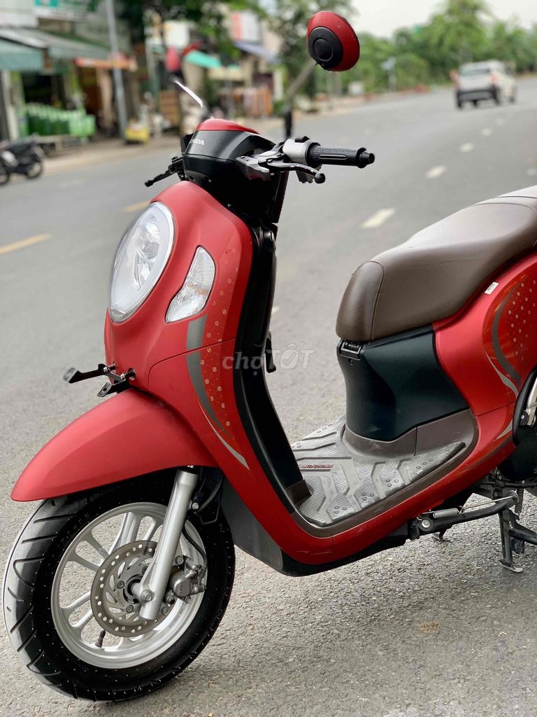 Honda Scoopy 2024 nhập Indo đỏ nhám chính chủ BSTP. Mua bán Xe máy tại Thành phố Thủ Đức Tp Hồ Chí Minh được đăng bởi Khương Phan hình 7