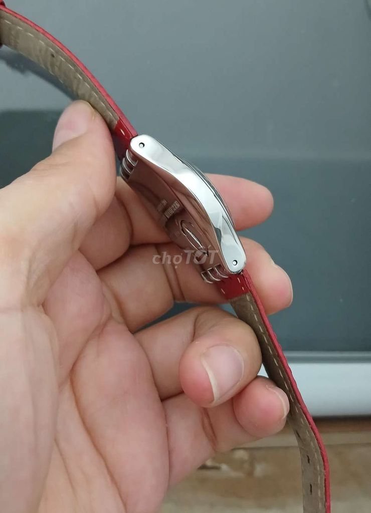 Đồng hồ hiệu SWATCH máy Thụy Sỹ. Mua bán Đồng hồ tại Quận 10 Tp Hồ Chí Minh được đăng bởi Nguyễn nữ thuý linh hình 4