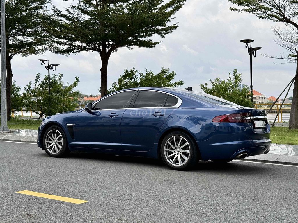 Jaguar XF 2013 2.0 Turbo