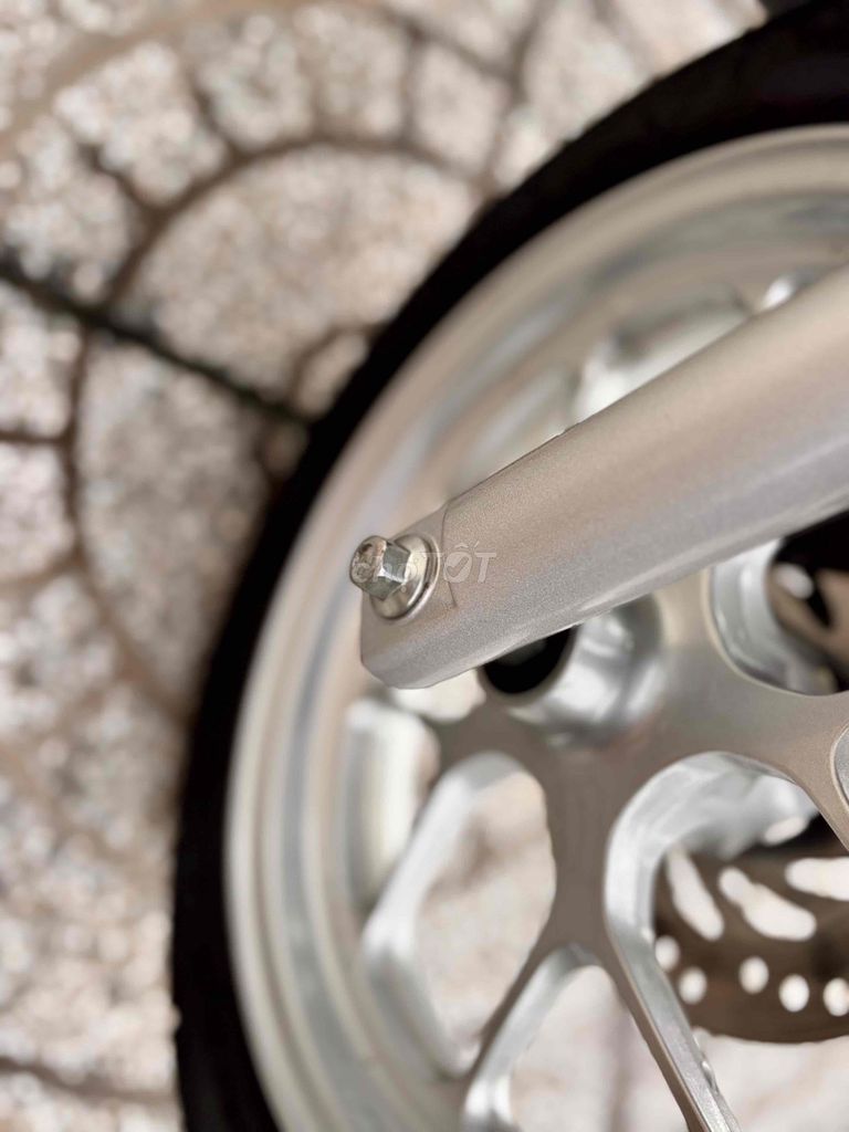 Lead 4val 2023,xe đi lướt odo 6700km,máy zin chất. Mua bán Xe máy tại Quận Ninh Kiều Cần Thơ được đăng bởi Cửa Hàng Xe máy Tân Lập Hưng hình 5