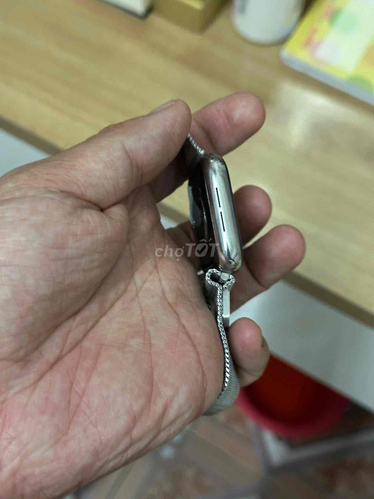 Applewatch Serj 4 thép 44mm