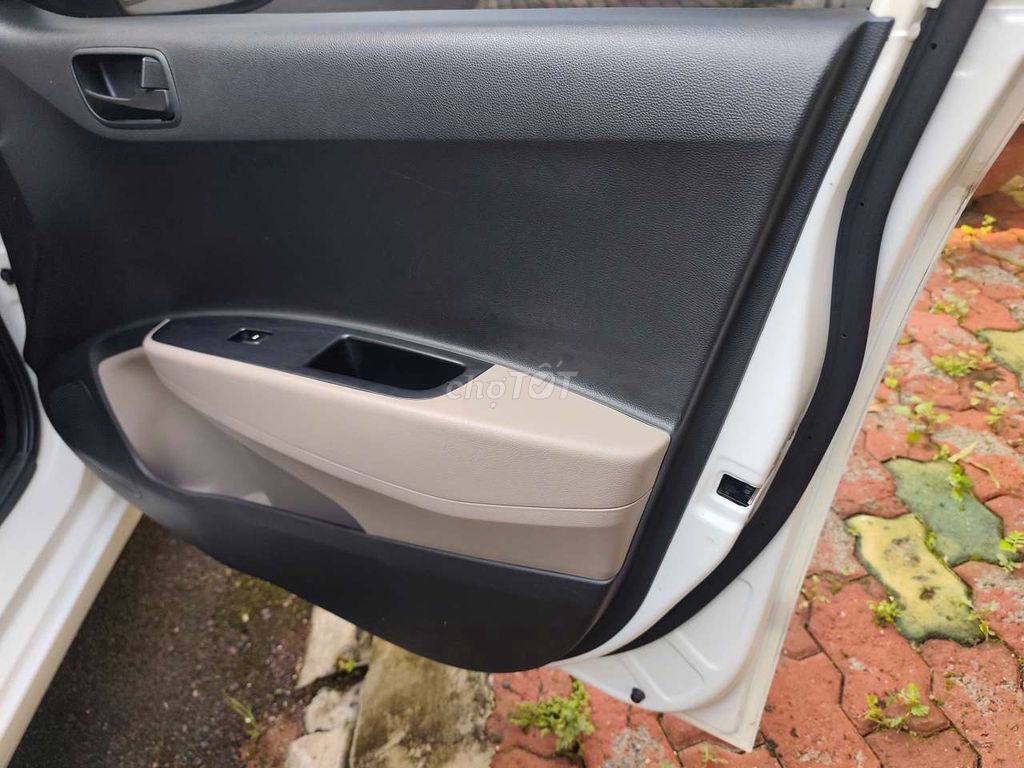 2018 Sedan 1.2 MT - 160000 km. Mua bán Ô tô tại Quận 12 Tp Hồ Chí Minh được đăng bởi Mr Vũ hình 9