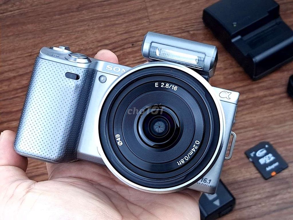 Sony Nex 5N Bạc + 16mm F2.8 Cảm ứng