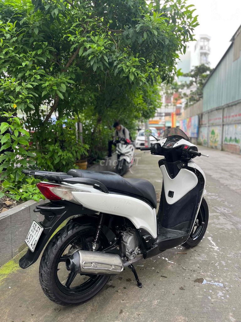dylan úp sh. Mua bán Xe máy tại Quận 6 Tp Hồ Chí Minh được đăng bởi Tuấn hình 5