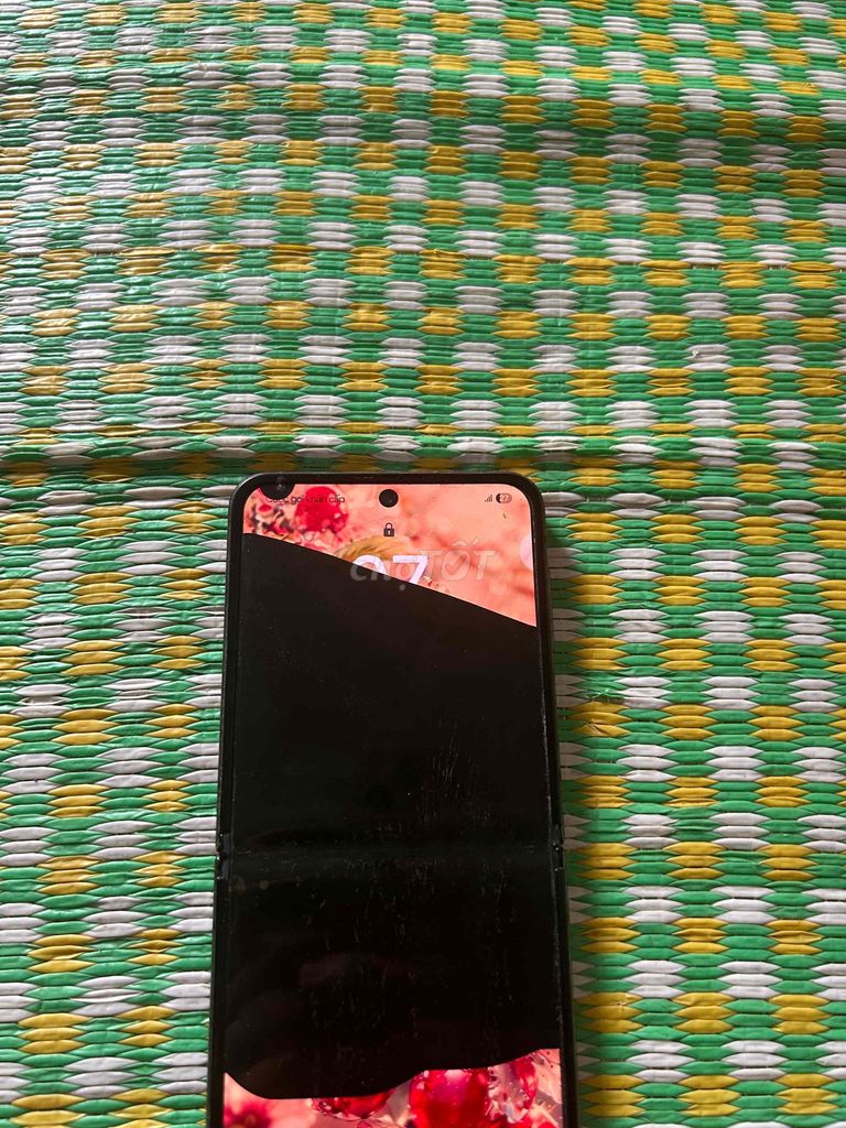 Samsung Z Flip Đen hỏng màn hình. Mua bán Điện thoại tại Quận Nam Từ Liêm Hà Nội được đăng bởi Aaa hình 1