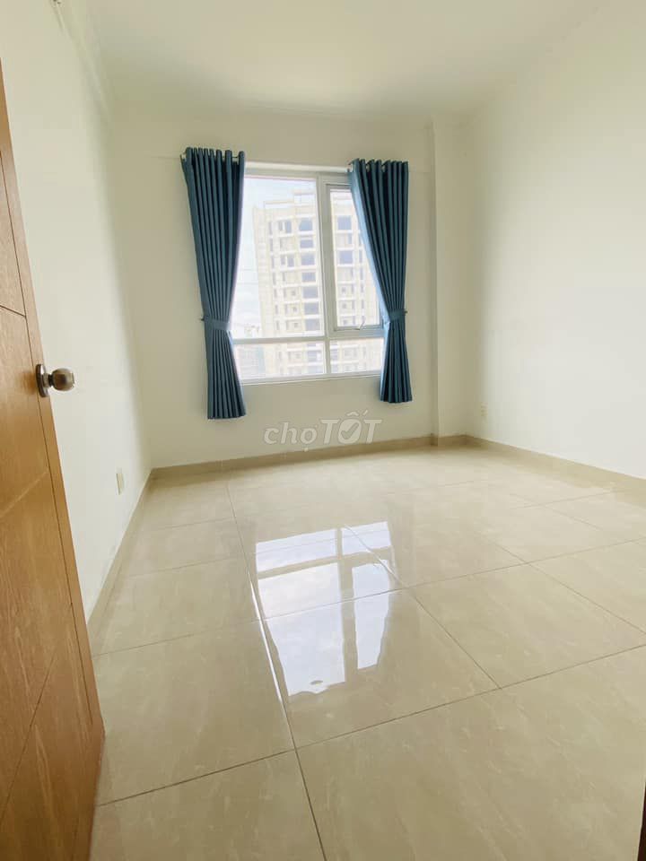 Cho thuê 1 phòng, lầu 12, ở CC The CBD Premium Home Q2, giá rẻ 3tr900k
