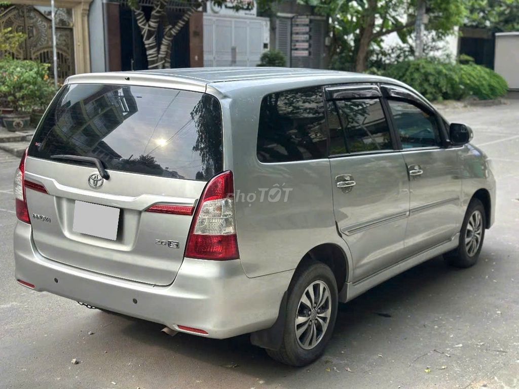 Toyota Innova 2.0E 2015 số sàn 8 chỗ. Mua bán Ô tô tại Quận 12 Tp Hồ Chí Minh được đăng bởi Xuân Trường hình 3