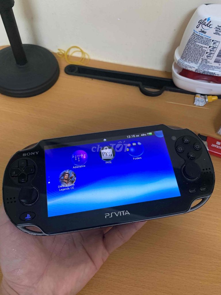 bán ps vita 1000 màu đen đã hack