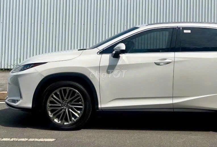 Lexus RX350 2021 siêu lướt 3,6v. Mua bán Ô tô tại Quận Ba Đình Hà Nội được đăng bởi Lâm Nguyễn hình 2
