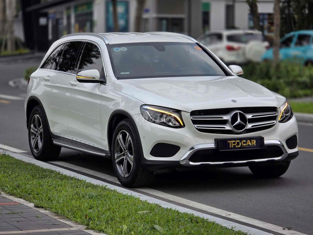 GLC200 sản xuất 2019. Mua bán Ô tô tại Quận Bình Tân Tp Hồ Chí Minh được đăng bởi Lê Minh Quý hình 3