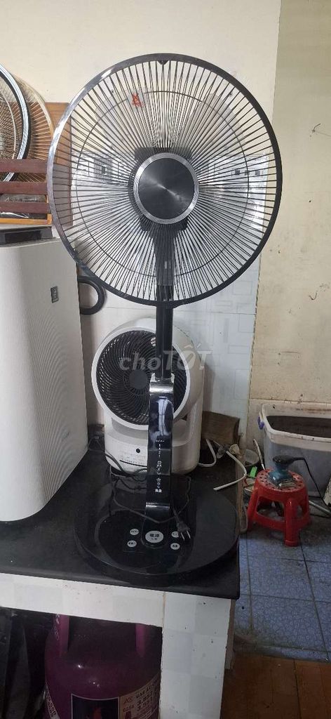 Quạt lửng Nhật Bản 30cm Đen. Mua bán Quạt tại Thành phố Vũng Tàu Bà Rịa - Vũng Tàu được đăng bởi Vinh Trực hình 1