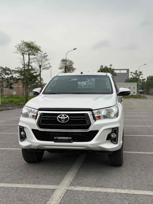 Toyota Hilux 2020 trắng
