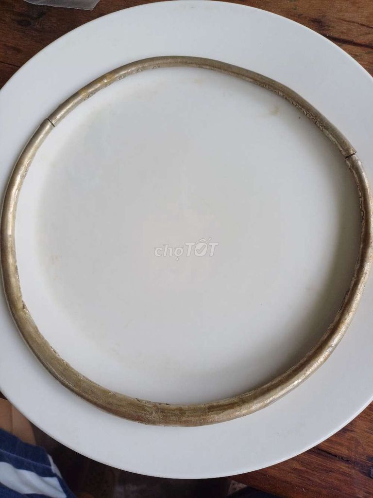 Kiềng cổ hợp kim đồng phong cách cổ điển. Mua bán Đồ sưu tầm, đồ cổ tại Thành phố Đồng Xoài Bình Phước được đăng bởi PN Ngọc Minh hình 1