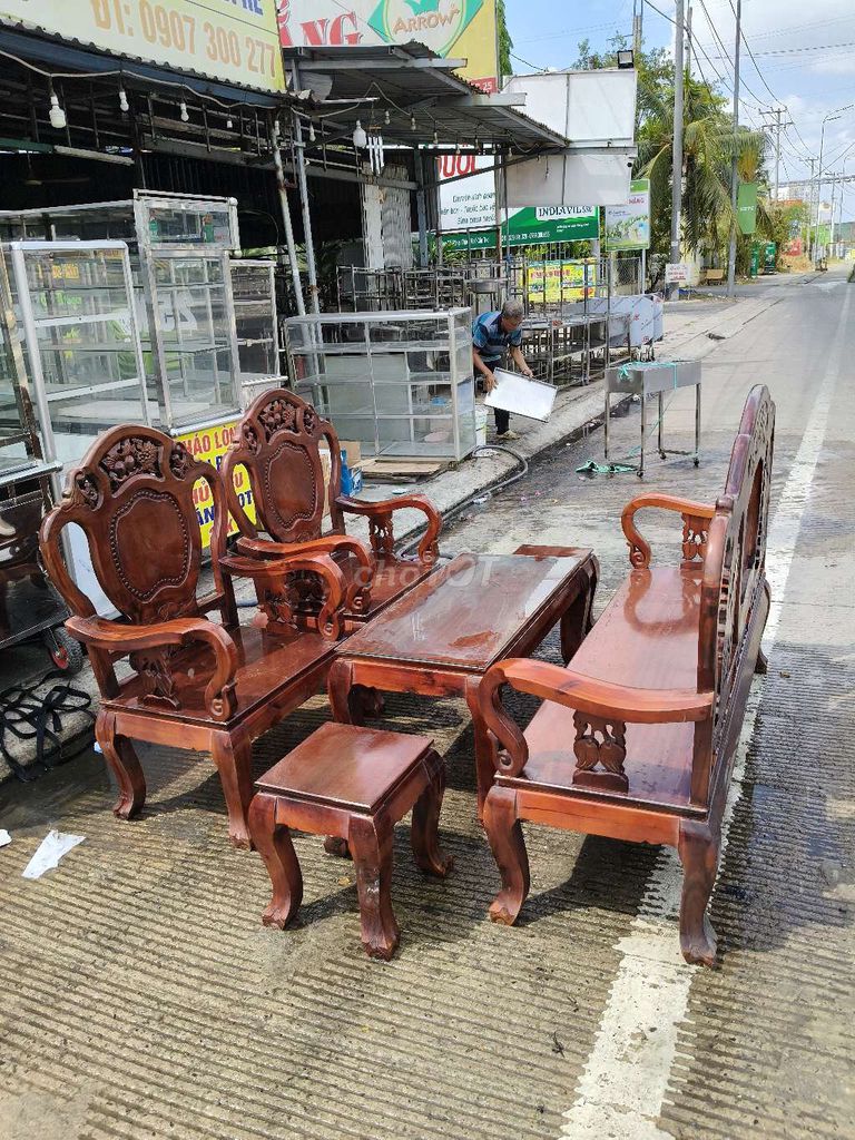 Bộ bàn ghế gỗ xoan đào 1.7m. Mua bán Bàn ghế tại Quận Cái Răng Cần Thơ được đăng bởi Nguyễn Minh Trí  hình 1