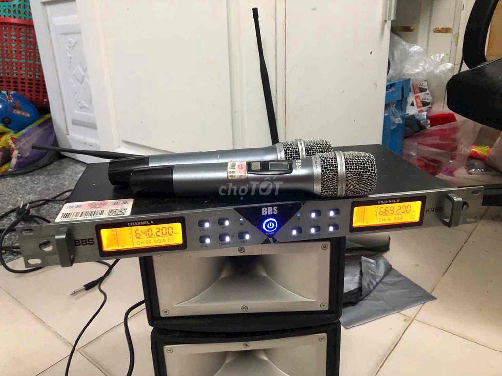Micro không dây BBS K988 Xám. Mua bán Tivi, Âm thanh tại Thành phố Thủ Đức Tp Hồ Chí Minh được đăng bởi Binh hình 1
