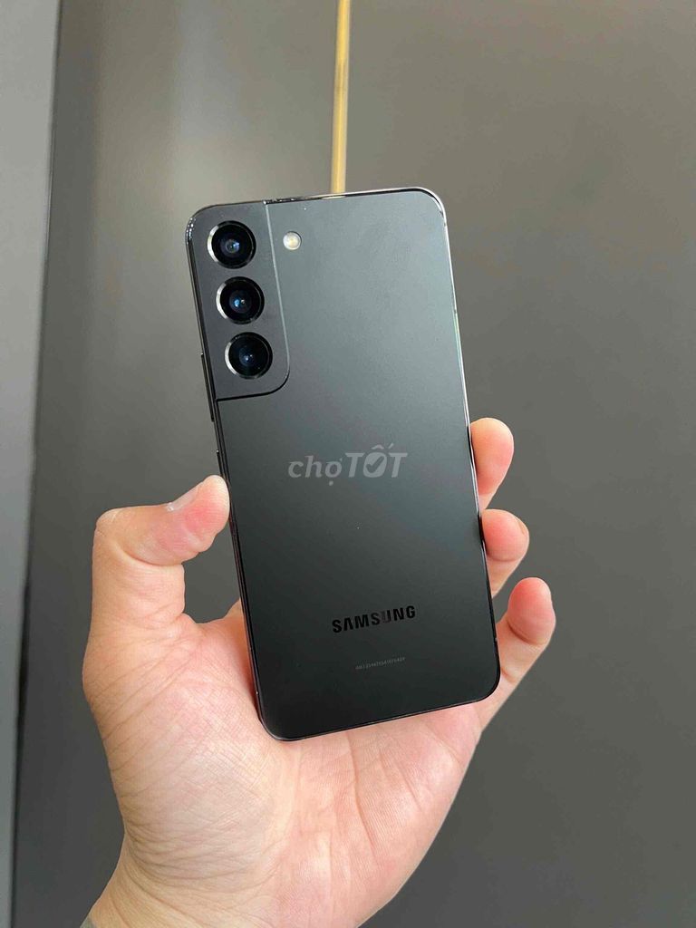 Samsung Galaxy S22 128GB Đen Quốc Tế Mỹ Zin 100%. Mua bán Điện thoại tại Quận 8 Tp Hồ Chí Minh được đăng bởi CA REM BÁN TÁO hình 1