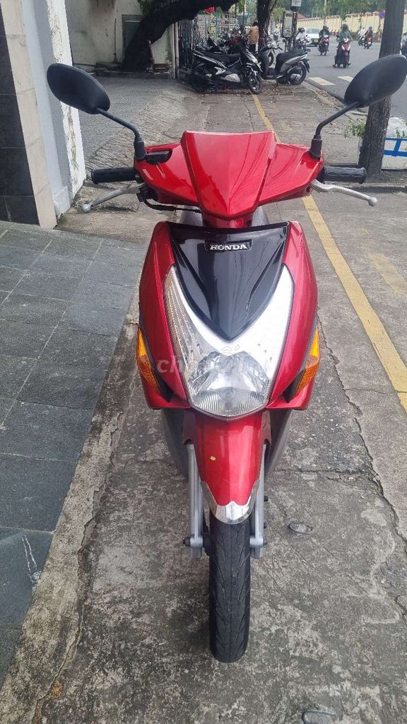 Honda Click màu Đỏ. Mua bán Xe máy tại Quận Hải Châu Đà Nẵng được đăng bởi Dức long hình 8