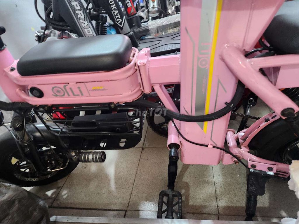 Xe đạp điện Gấp gọn màu Hồng. Mua bán Xe điện tại Quận Bình Thạnh Tp Hồ Chí Minh được đăng bởi Quách khải tuấn hình 2