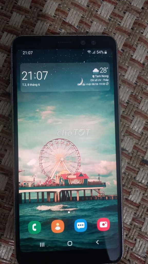 Samsung Galaxy A8 (2018) 32GB Vàng. Mua bán Điện thoại tại Huyện Tháp Mười Đồng Tháp được đăng bởi Võ Nhật Minh Dương hình 1
