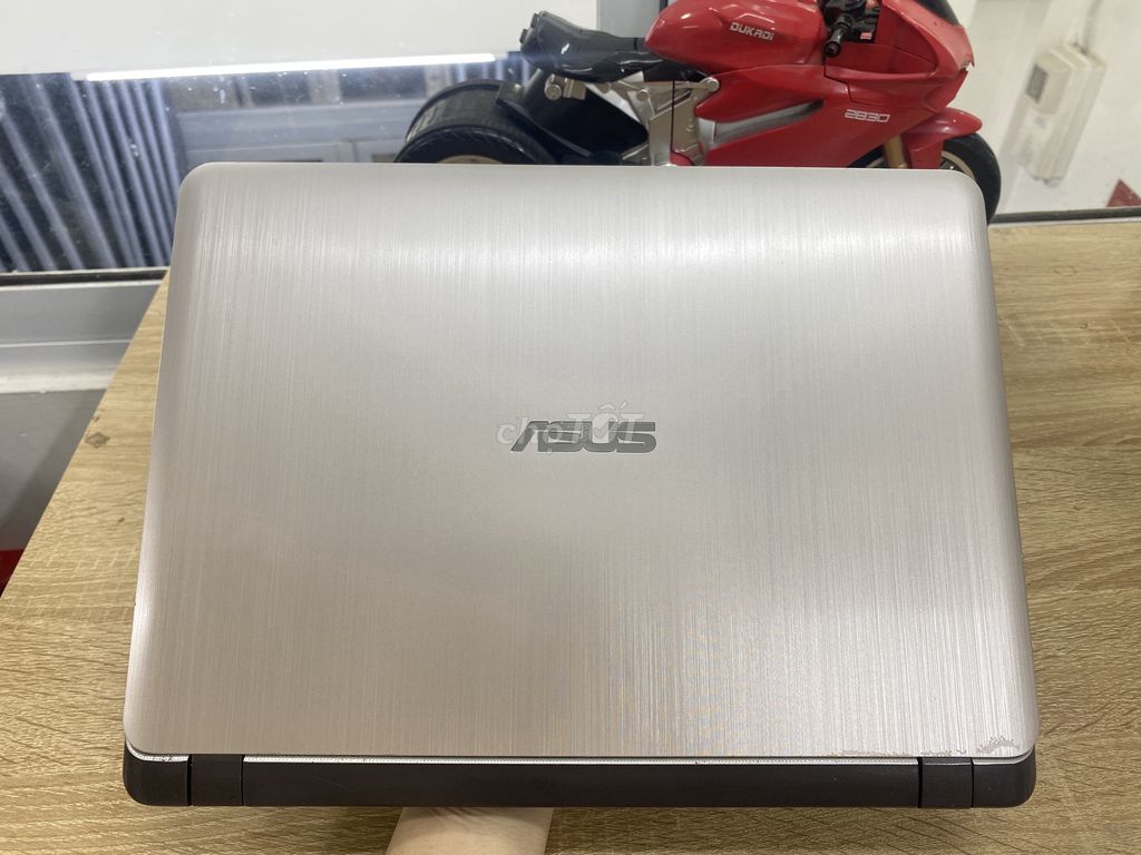 💐Asus VivoBook X407 i5 8250U/8/256 14" HD 🔋2-3h. Mua bán Laptop tại Quận Bình Thạnh Tp Hồ Chí Minh được đăng bởi Nguyễn Công Lý hình 1