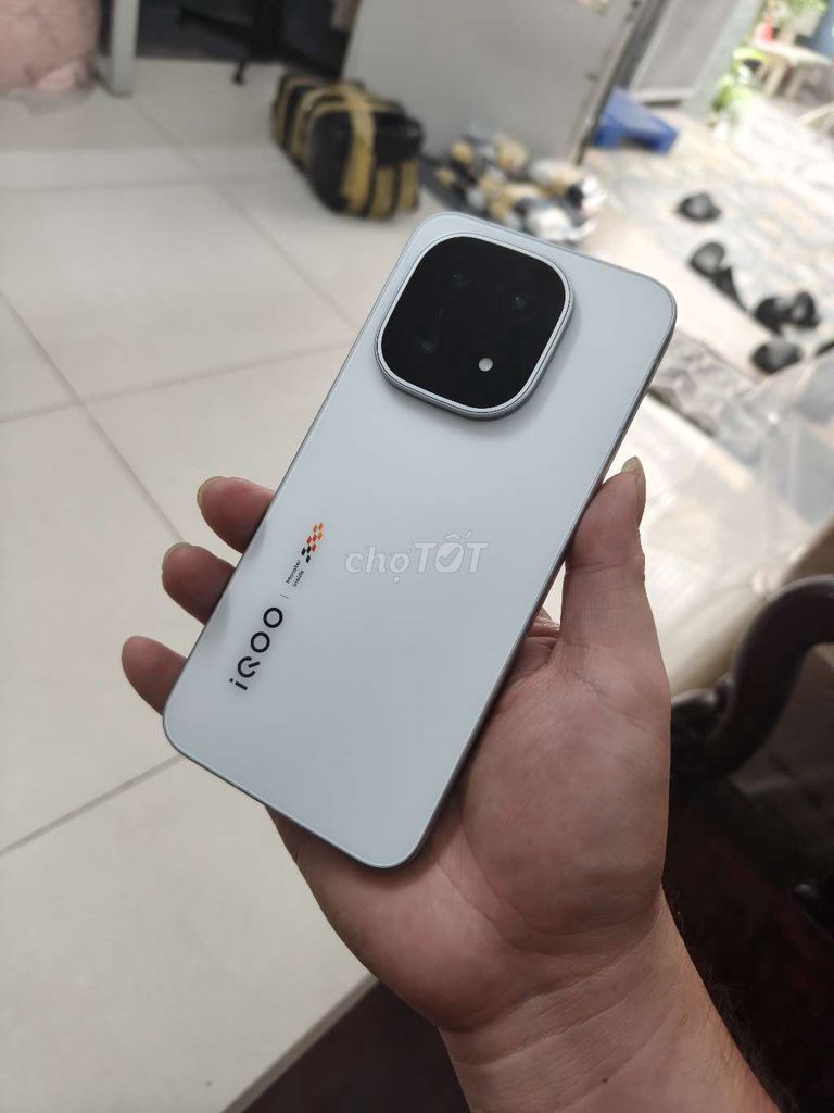 IQOO 15(12/256)fullbox cận 99% có gl. Mua bán Điện thoại tại Quận 5 Tp Hồ Chí Minh được đăng bởi Strawberry Mobile hình 1