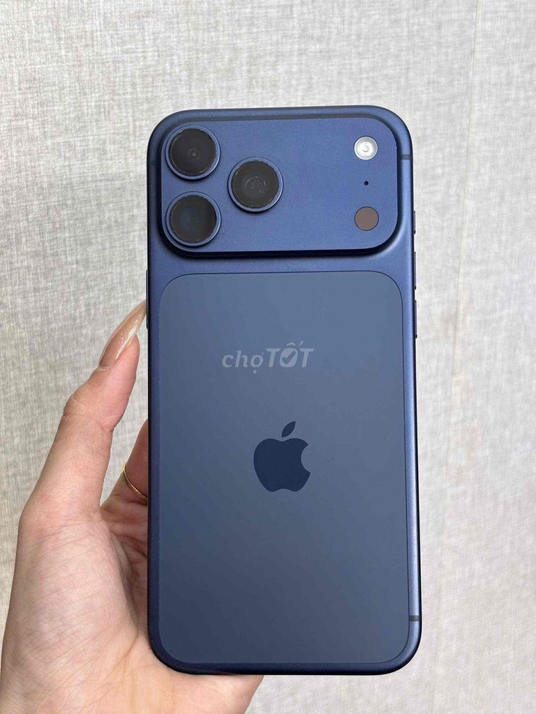 iPhone 17 Pro Max 256GB Xanh Trầy 97-98% Vn pin 99. Mua bán Điện thoại tại Quận Ninh Kiều Cần Thơ được đăng bởi Quý Mobile Cần thơ hình 1