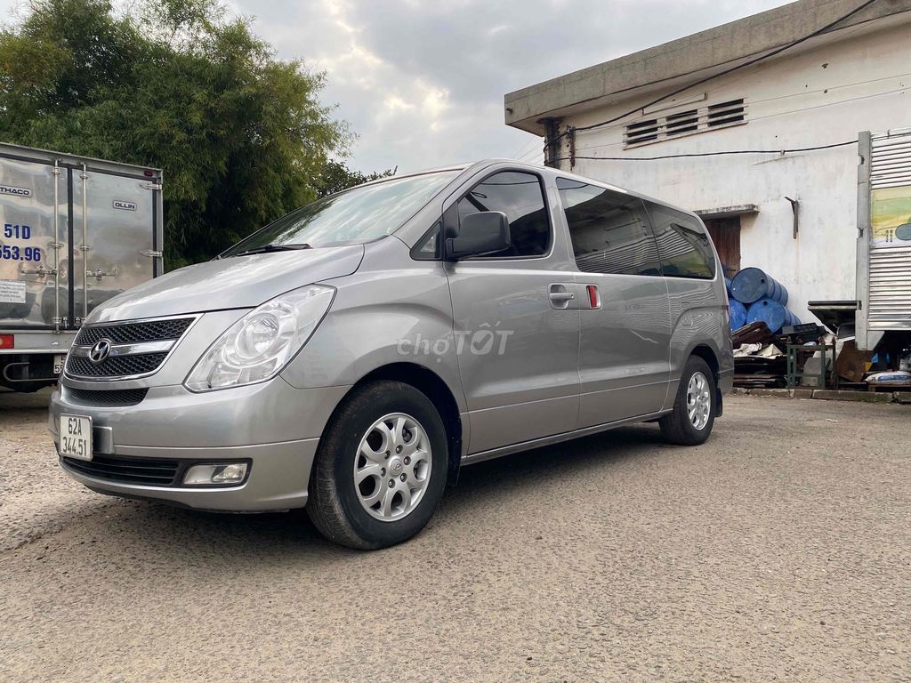 Hyundai Grand Starex 2013- 177000 km  9 chỗ dầu. Mua bán Ô tô tại Quận Bình Tân Tp Hồ Chí Minh được đăng bởi Trinh tp hcm hình 7
