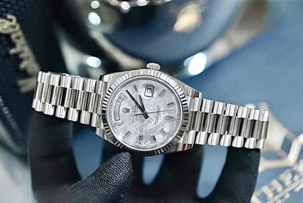 Đồng hồ đeo tay Rolex Day-Date 228239. Mua bán Đồng hồ tại Quận 1 Tp Hồ Chí Minh được đăng bởi Huyền Võ hình 1