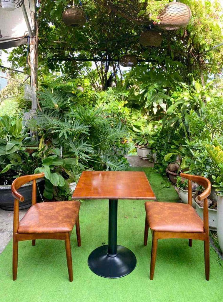 Mình cần thanh lý 1 bộ bàn ghế caffe🌼🍀. Mua bán Bàn ghế tại Huyện Bình Chánh Tp Hồ Chí Minh được đăng bởi Tú Nam hình 1
