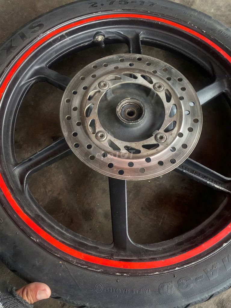 Bán cặp mâm bcr và bình xăng  hãng hon da. Mua bán Phụ tùng xe tại Huyện Củ Chi Tp Hồ Chí Minh được đăng bởi dương hình 4