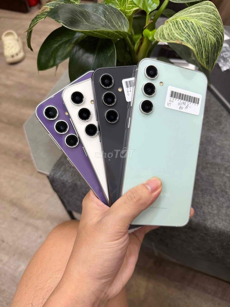 Samsung Galaxy S23 FE. Mua bán Điện thoại tại Quận Cầu Giấy Hà Nội được đăng bởi Trần Thị Hương hình 1