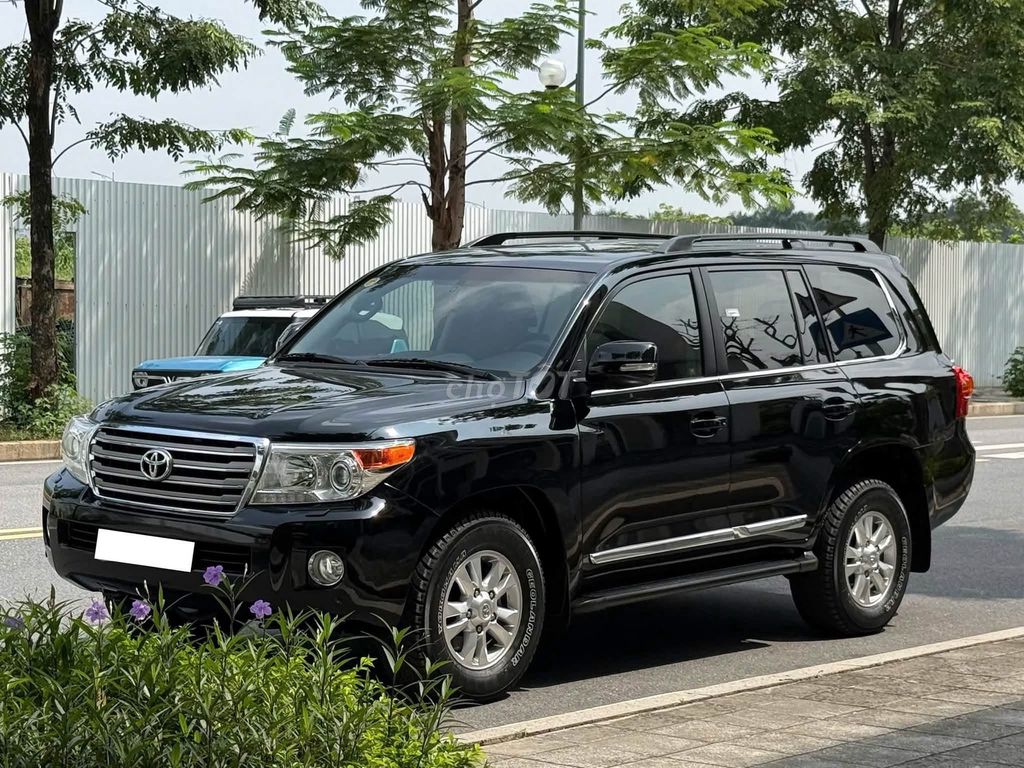 Toyota Land Cruiser 4.6 2015 года