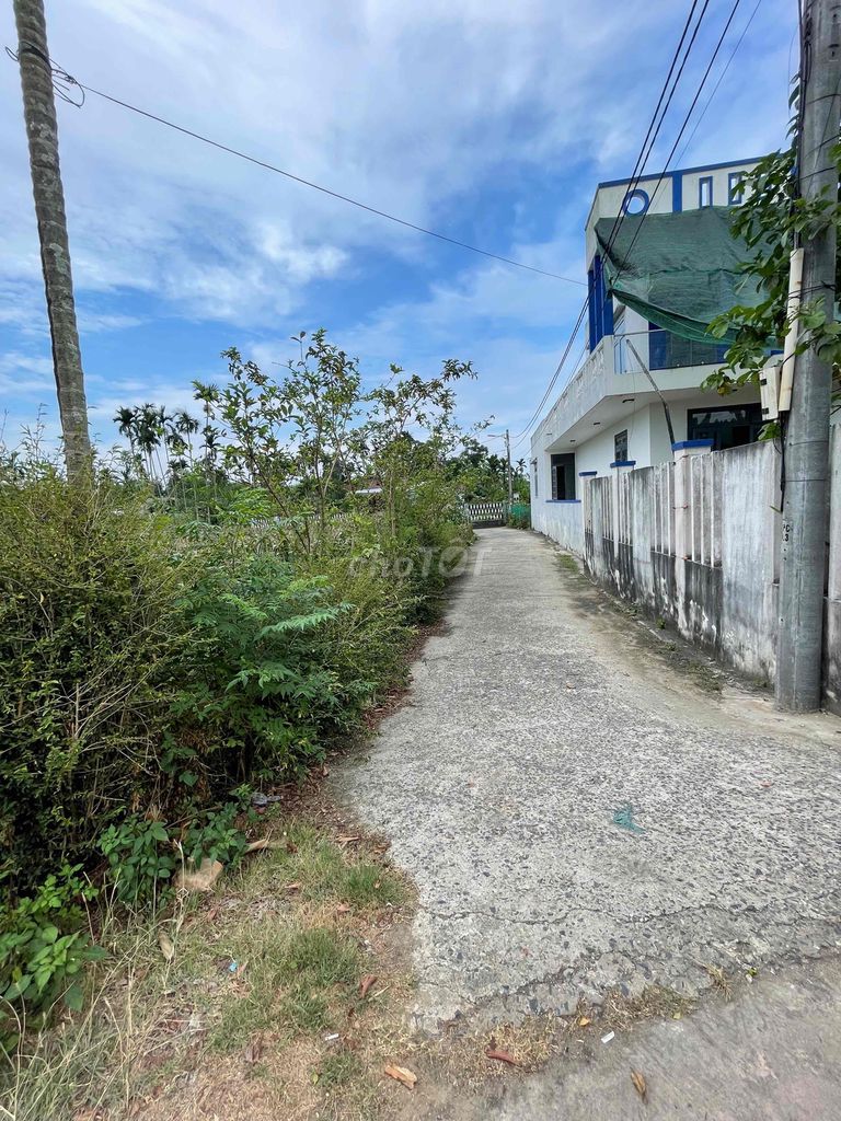 bán lô đất đẹp hoà tiến ,bên đường chính lên huyện Hoà Vang . đẹp. Mua bán Đất tại Huyện Hòa Vang Đà Nẵng được đăng bởi võ kim tín hình 9