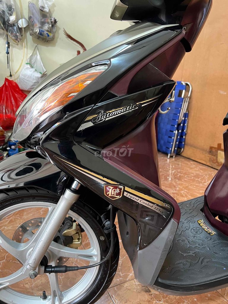 Luvias màu đen đời 2012 biển số Sài Gòn. Mua bán Xe máy tại Quận Phú Nhuận Tp Hồ Chí Minh được đăng bởi Văn Thanh Hưng hình 9