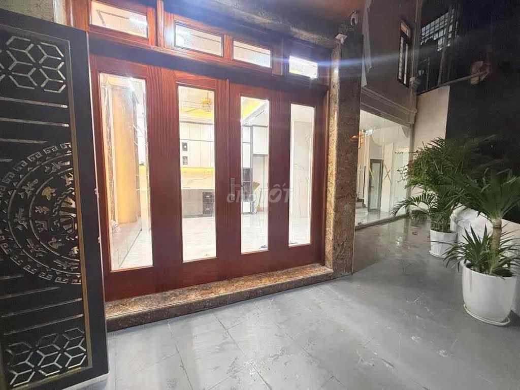 Ô tô đỗ cửa Minh Khai,tặng full NT, ngõ nông rộng, 2 thoáng 39m*5T.*7t