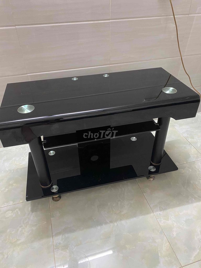Bàn TV Kính Đen 60x98cm 10li. Mua bán Bàn ghế tại Quận 6 Tp Hồ Chí Minh được đăng bởi Thành Long hình 1