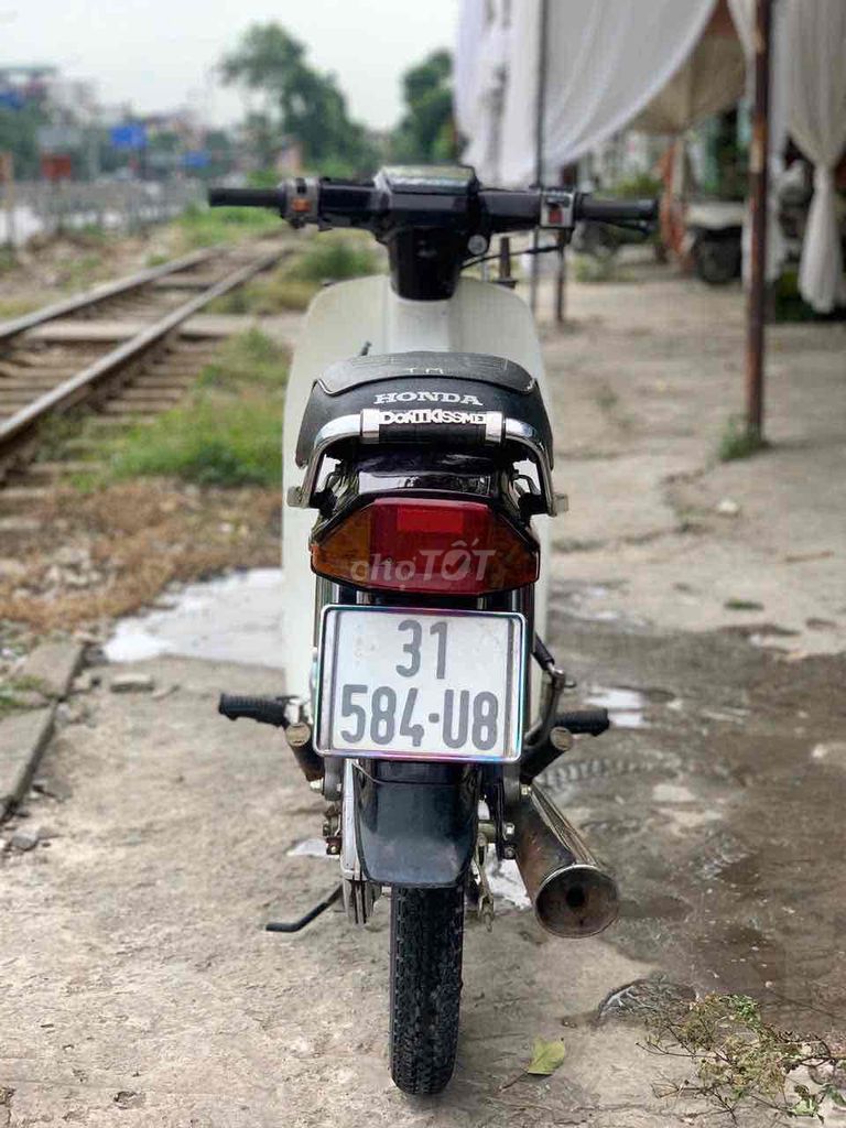 Bán dream thái đời 95 gầm sườn ngon máy chất. Mua bán Xe máy tại Huyện Thanh Trì Hà Nội được đăng bởi Phạm Khoa hình 4