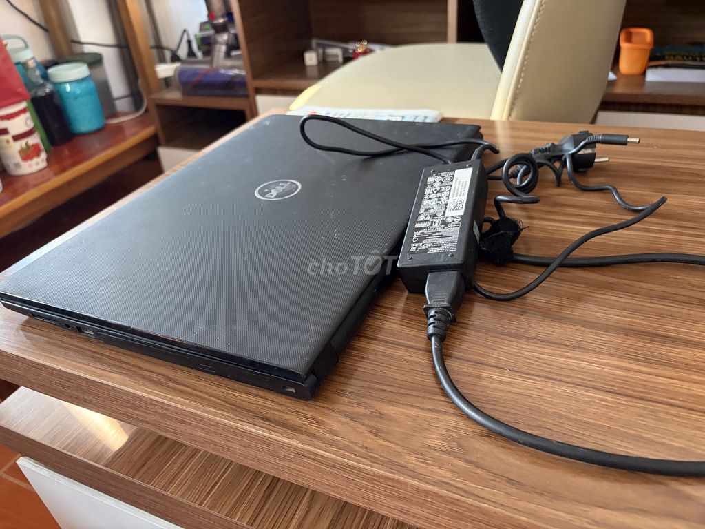 Xác laptop Dell Vostro 3568 Đen 8GB. Mua bán Laptop tại Quận Ba Đình Hà Nội được đăng bởi Phong Nguyễn Huy hình 1