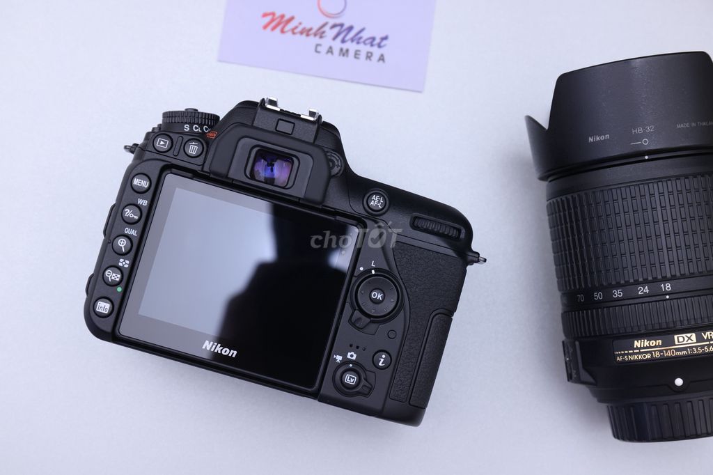 📸 Nikon D7500 và Ống kính 18-140 NHƯ MỚI 99,999%